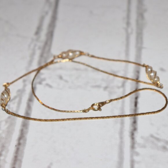 🌟💛📿 GOLD & WIRE-WRAPPED PEARL VINTAGE NECKLACE · 18" - Picture 2 of 5